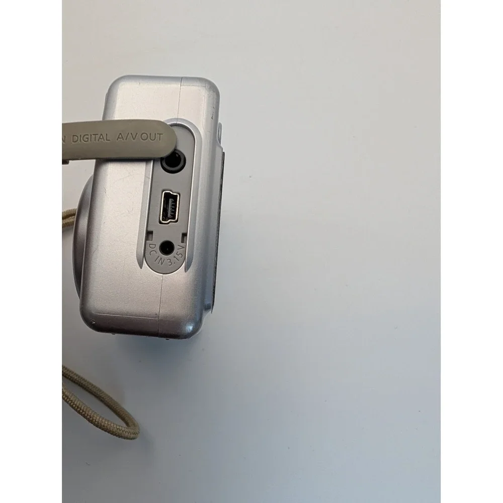 Canon PowerShot A530 5.0MP Digital Camera Silver 4x Zoom with Samsonite Case USB
